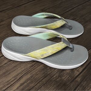 VIONIC Size 7 Kapel Thong. Slip On Summer Flip Flop Sandal. Yellow and Gray.